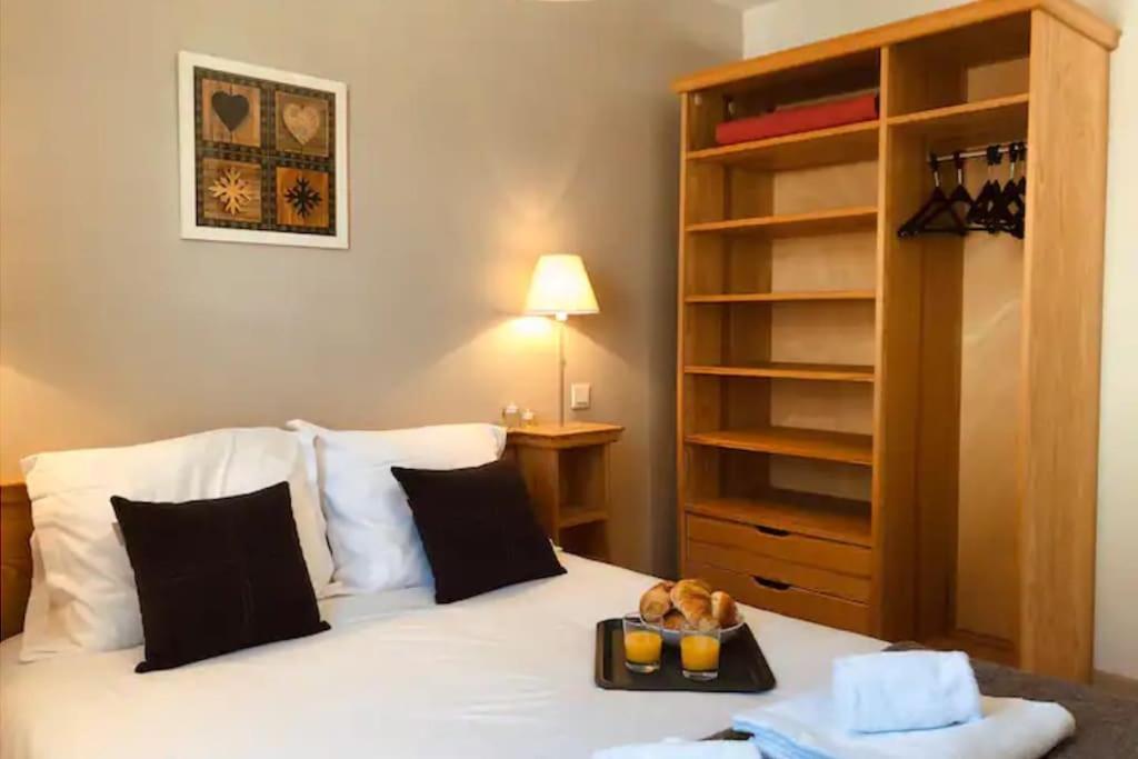 Charmant T3 Avec Vue Montagne Et Parking Privatif Font-Romeu-Odeillo-Via المظهر الخارجي الصورة